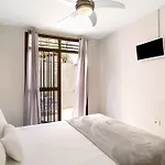 Cerca De La Playa Lägenhet *